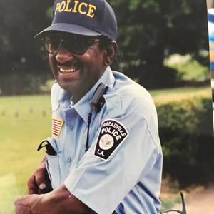 Meet your Posher, Monique